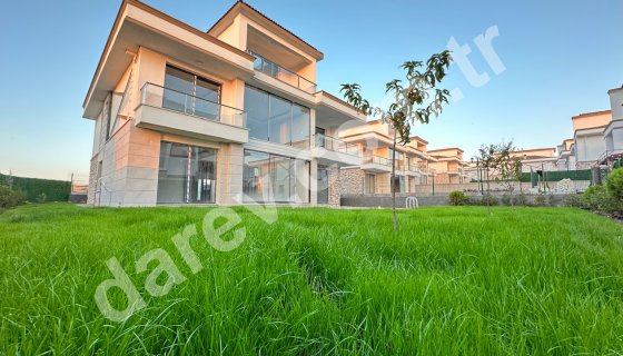 DAREV GAYRİMENKUL 'DEN 5+1 DAYALI DÖŞELİ TRIPLEX VİLLA